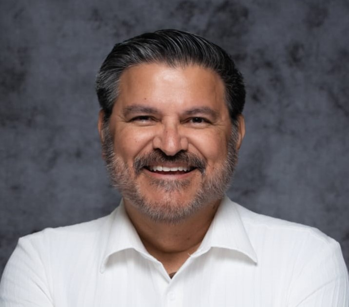 Sergio Mendoza, Bookkeeper